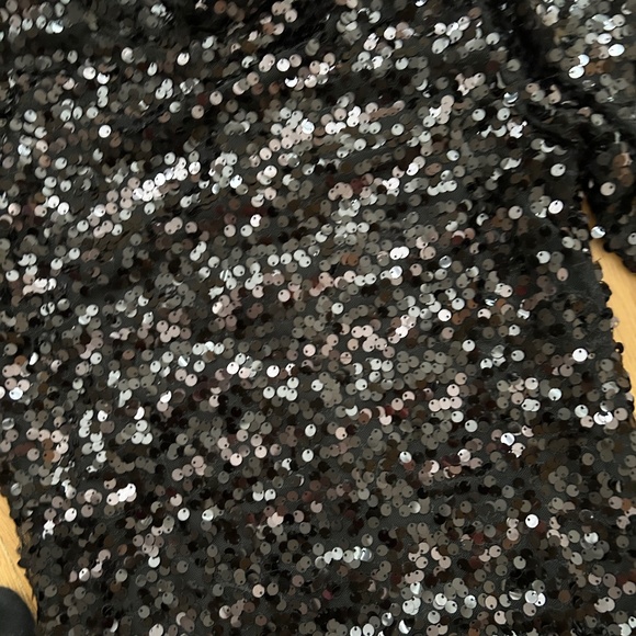 H&M sequin turtleneck - Picture 2 of 4